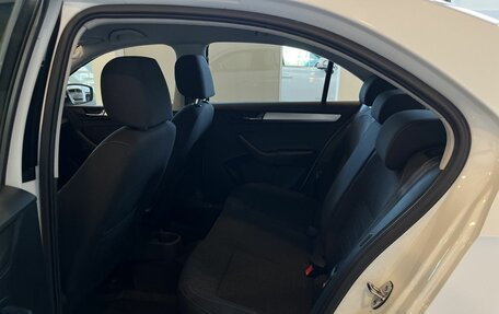 Skoda Rapid II, 2020 год, 1 560 000 рублей, 23 фотография