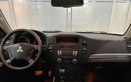 Mitsubishi Pajero IV, 2013 год, 1 899 000 рублей, 5 фотография