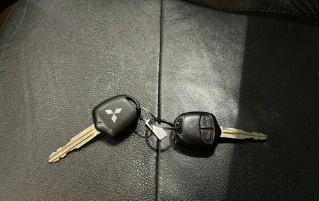 Mitsubishi Pajero IV, 2013 год, 1 899 000 рублей, 19 фотография