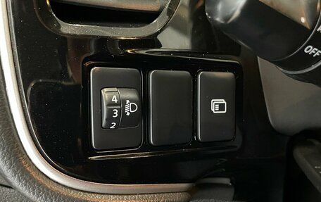 Mitsubishi Outlander III рестайлинг 3, 2020 год, 2 260 000 рублей, 10 фотография