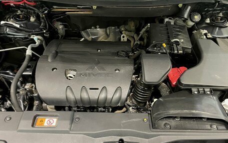 Mitsubishi Outlander III рестайлинг 3, 2020 год, 2 260 000 рублей, 17 фотография