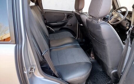 Chevrolet Niva I рестайлинг, 2017 год, 850 000 рублей, 8 фотография