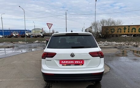 Volkswagen Tiguan II, 2020 год, 2 350 000 рублей, 3 фотография