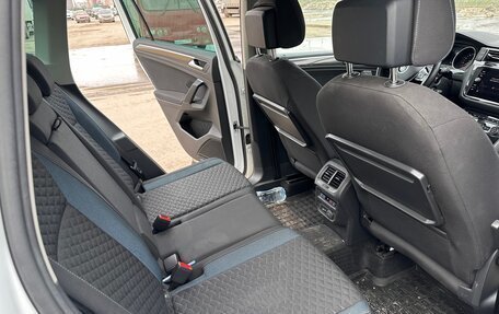 Volkswagen Tiguan II, 2020 год, 2 350 000 рублей, 18 фотография