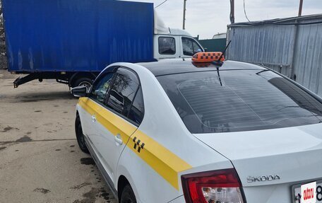 Skoda Rapid I, 2019 год, 940 000 рублей, 6 фотография