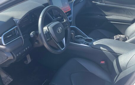 Toyota Camry, 2023 год, 3 900 000 рублей, 8 фотография