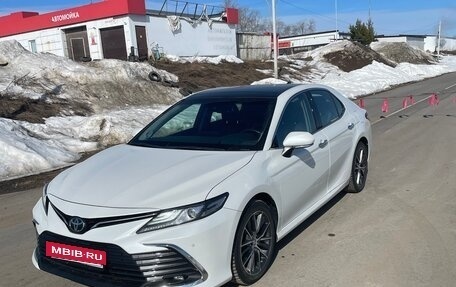 Toyota Camry, 2023 год, 3 900 000 рублей, 3 фотография