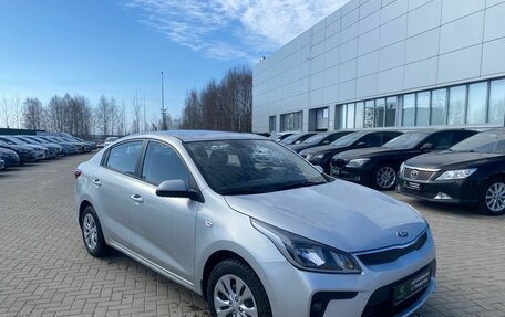 KIA Rio IV, 2018 год, 1 470 000 рублей, 2 фотография