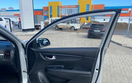 KIA Rio IV, 2018 год, 1 470 000 рублей, 8 фотография