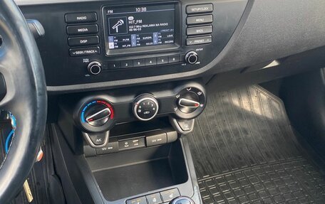 KIA Rio IV, 2018 год, 1 470 000 рублей, 26 фотография