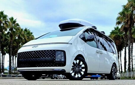 Hyundai Staria, 2021 год, 4 399 000 рублей, 1 фотография