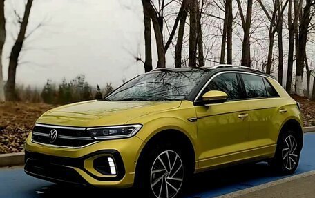 Volkswagen T-Roc I, 2023 год, 2 149 000 рублей, 1 фотография