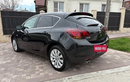 Opel Astra J, 2011 год, 980 000 рублей, 5 фотография