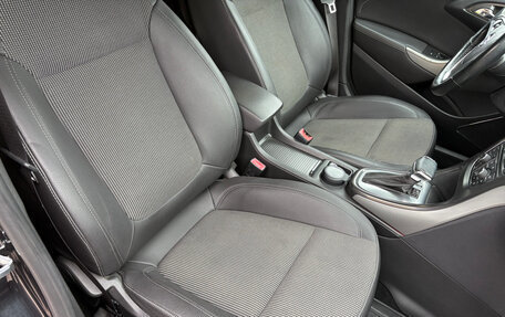 Opel Astra J, 2011 год, 980 000 рублей, 9 фотография