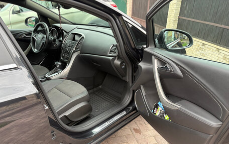 Opel Astra J, 2011 год, 980 000 рублей, 8 фотография