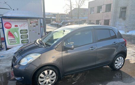 Toyota Yaris III рестайлинг, 2008 год, 600 000 рублей, 9 фотография