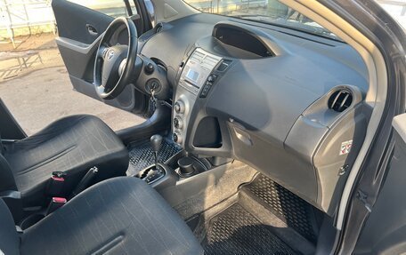 Toyota Yaris III рестайлинг, 2008 год, 600 000 рублей, 16 фотография