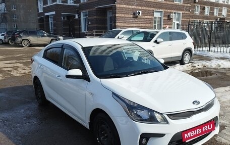 KIA Rio IV, 2020 год, 1 350 000 рублей, 2 фотография
