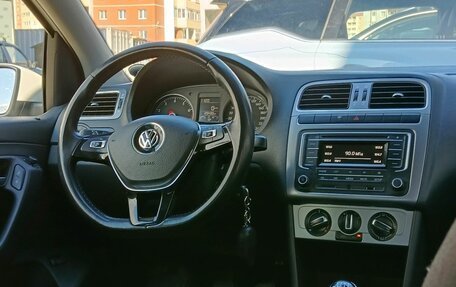 Volkswagen Polo VI (EU Market), 2016 год, 920 000 рублей, 13 фотография