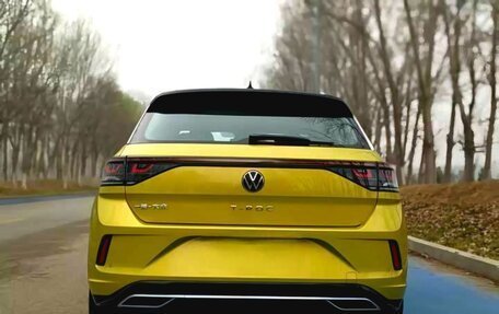 Volkswagen T-Roc I, 2023 год, 2 149 000 рублей, 4 фотография