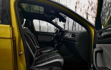 Volkswagen T-Roc I, 2023 год, 2 149 000 рублей, 14 фотография