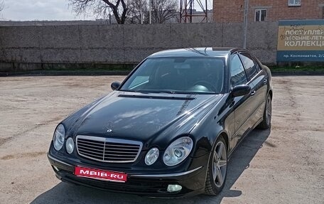 Mercedes-Benz E-Класс, 2003 год, 690 000 рублей, 1 фотография