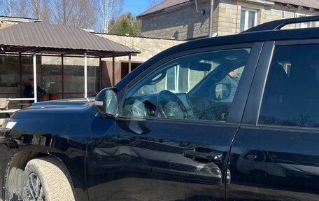 Toyota Land Cruiser 200, 2018 год, 7 000 000 рублей, 8 фотография