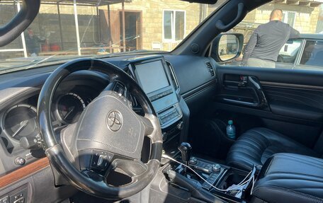 Toyota Land Cruiser 200, 2018 год, 7 000 000 рублей, 12 фотография