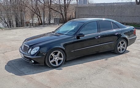 Mercedes-Benz E-Класс, 2003 год, 690 000 рублей, 3 фотография