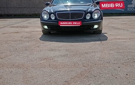 Mercedes-Benz E-Класс, 2003 год, 690 000 рублей, 2 фотография