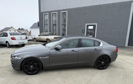 Jaguar XE I рестайлинг, 2016 год, 1 900 000 рублей, 2 фотография