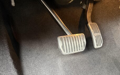 Jaguar XE I рестайлинг, 2016 год, 1 900 000 рублей, 25 фотография