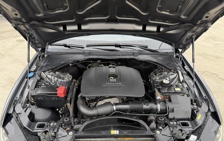 Jaguar XE I рестайлинг, 2016 год, 1 900 000 рублей, 32 фотография