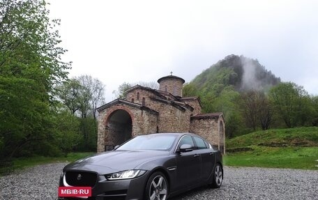Jaguar XE I рестайлинг, 2016 год, 1 900 000 рублей, 38 фотография