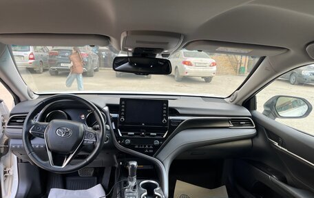 Toyota Camry, 2021 год, 3 895 000 рублей, 13 фотография