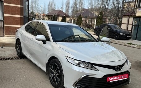 Toyota Camry, 2021 год, 3 895 000 рублей, 6 фотография