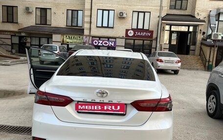 Toyota Camry, 2021 год, 3 895 000 рублей, 9 фотография