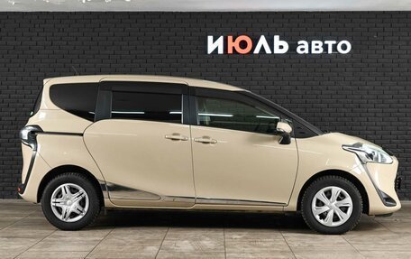 Toyota Sienta II, 2021 год, 1 640 000 рублей, 8 фотография