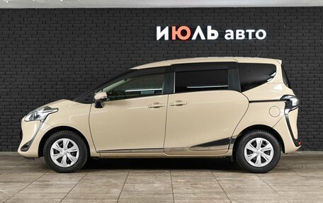Toyota Sienta II, 2021 год, 1 640 000 рублей, 7 фотография
