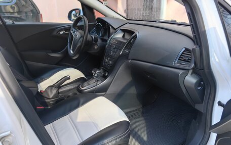 Opel Astra J, 2012 год, 635 000 рублей, 25 фотография