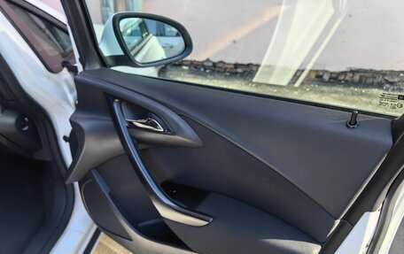 Opel Astra J, 2012 год, 635 000 рублей, 24 фотография