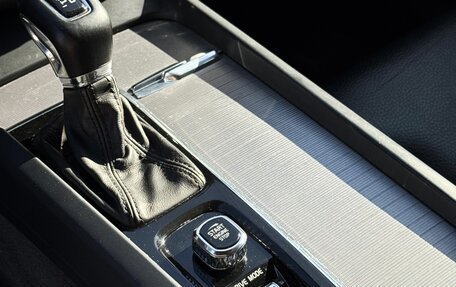 Volvo XC60 II, 2018 год, 3 270 000 рублей, 25 фотография