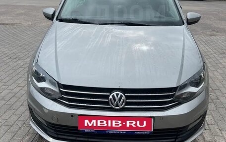 Volkswagen Polo VI (EU Market), 2018 год, 1 200 000 рублей, 1 фотография