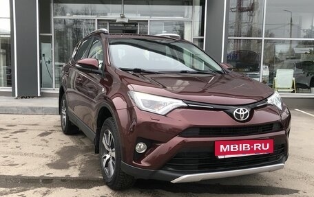 Toyota RAV4, 2018 год, 2 191 000 рублей, 3 фотография