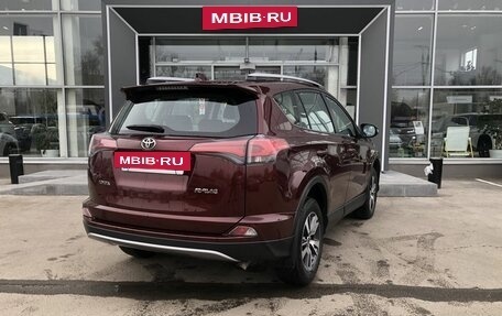 Toyota RAV4, 2018 год, 2 191 000 рублей, 5 фотография