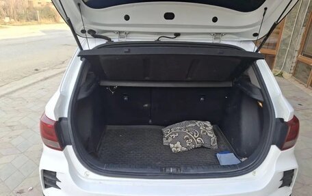 KIA Rio IV, 2021 год, 1 240 000 рублей, 5 фотография