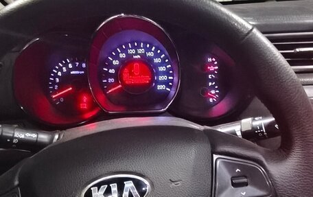 KIA Rio III рестайлинг, 2013 год, 700 000 рублей, 8 фотография