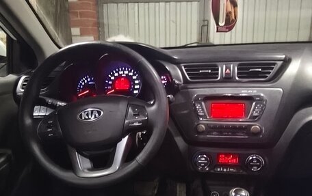 KIA Rio III рестайлинг, 2013 год, 700 000 рублей, 9 фотография