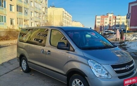 Hyundai Grand Starex Grand Starex I рестайлинг 2, 2011 год, 1 360 000 рублей, 2 фотография