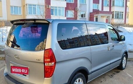 Hyundai Grand Starex Grand Starex I рестайлинг 2, 2011 год, 1 360 000 рублей, 3 фотография